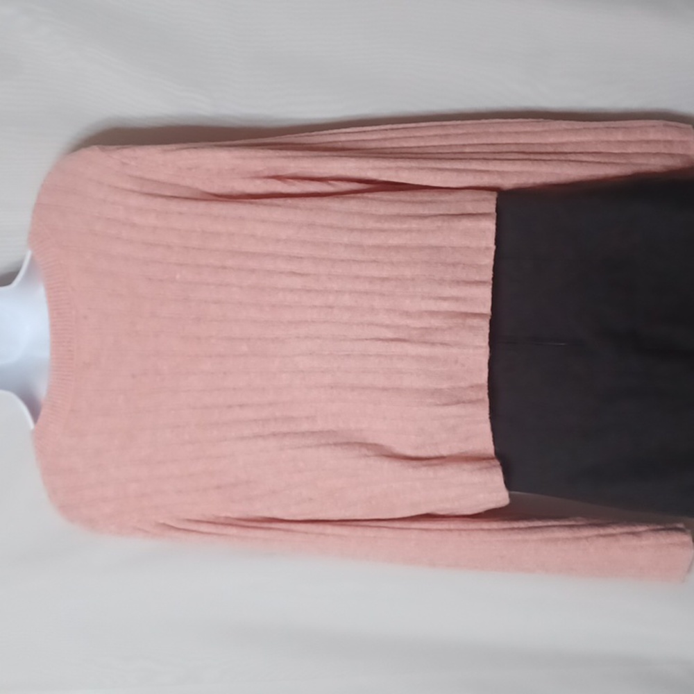 American Eagle Outfitters Pink Ribbed  Button Front Crop Sweater. Size L - Picture 8 of 15